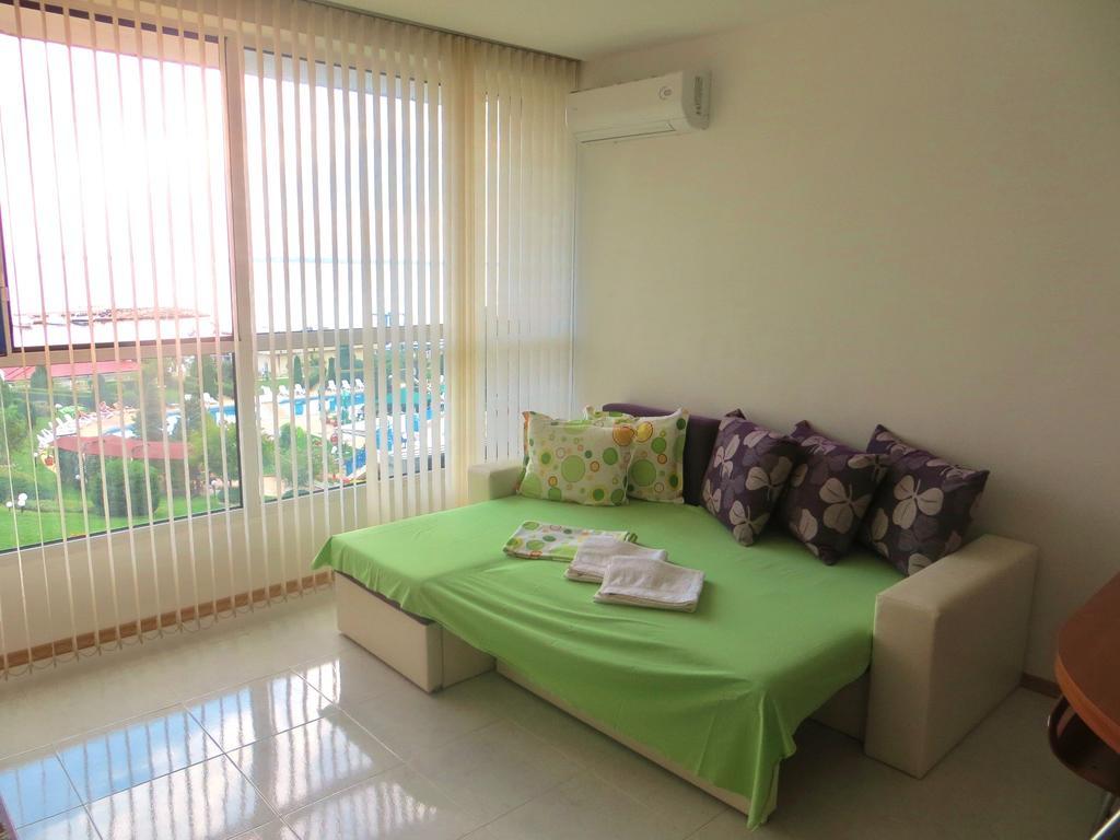 Holiday Apartment In Riviera Complex Sveti Vlas Cameră foto