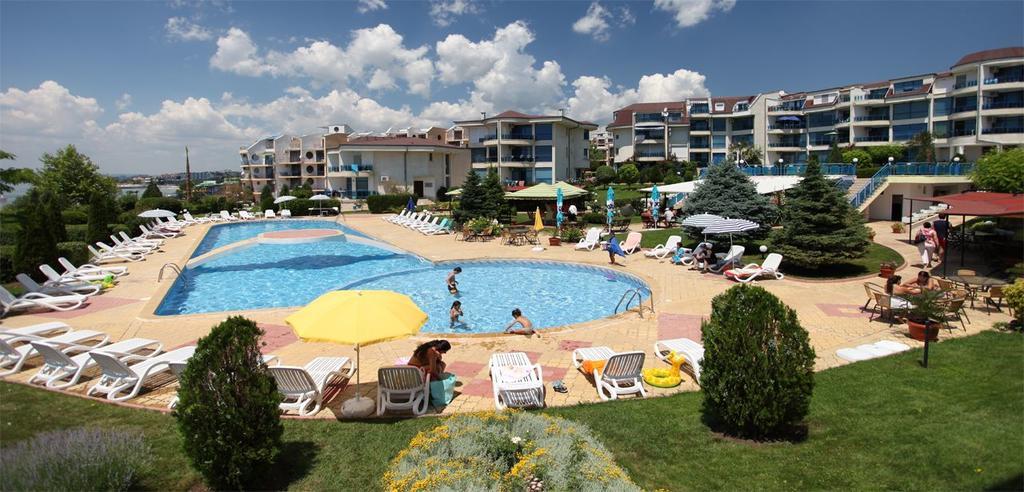 Holiday Apartment In Riviera Complex Sveti Vlas Exterior foto